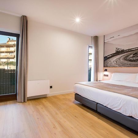Hotel Llívia Eksteriør billede